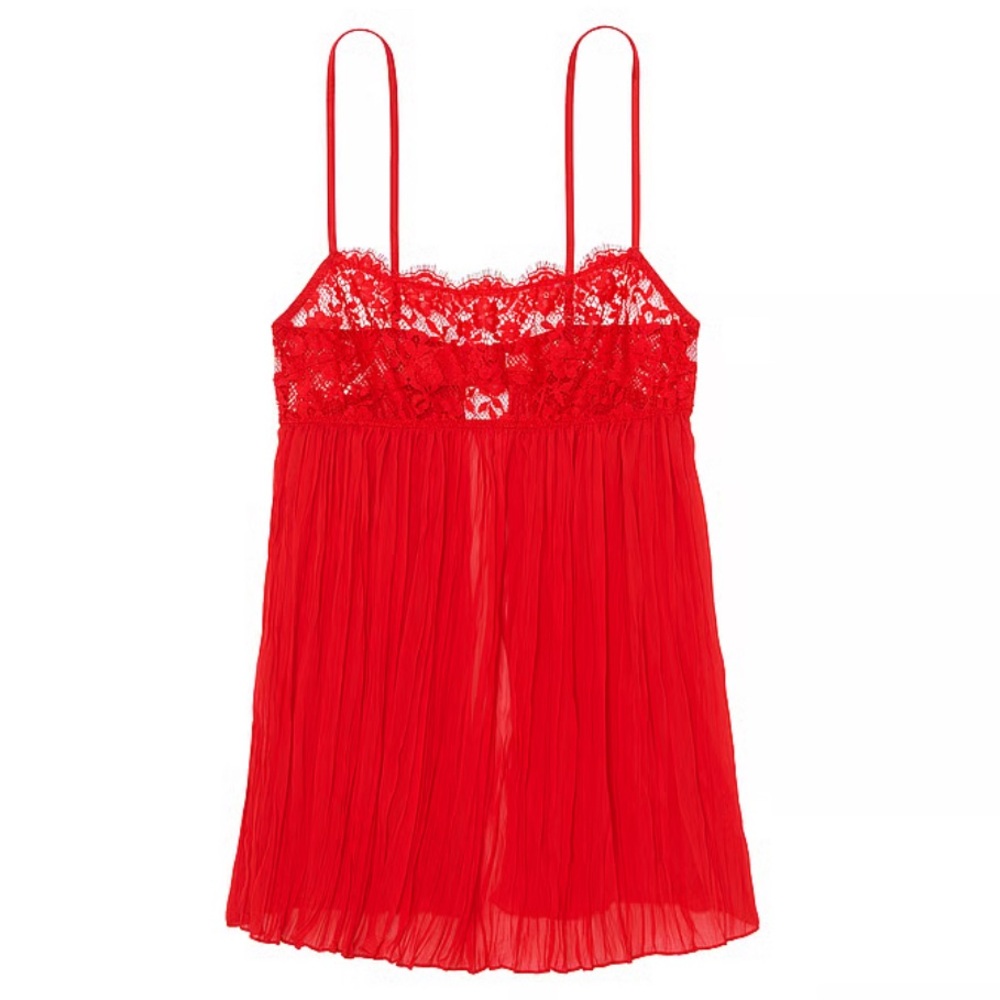 NWT Victoria's Secret Red DREAM ANGELS
Dare to Dream Lace Pleated Babydoll